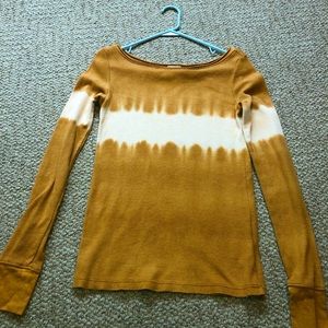 Brand New Women’s Medium Warm color sweater